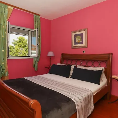 Casa Zorana-alba 公寓 *