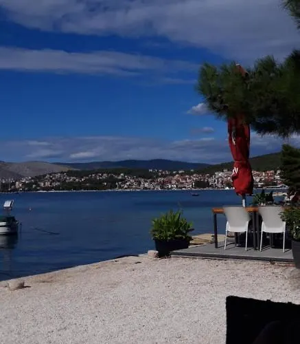 Casa Zorana-alba 公寓