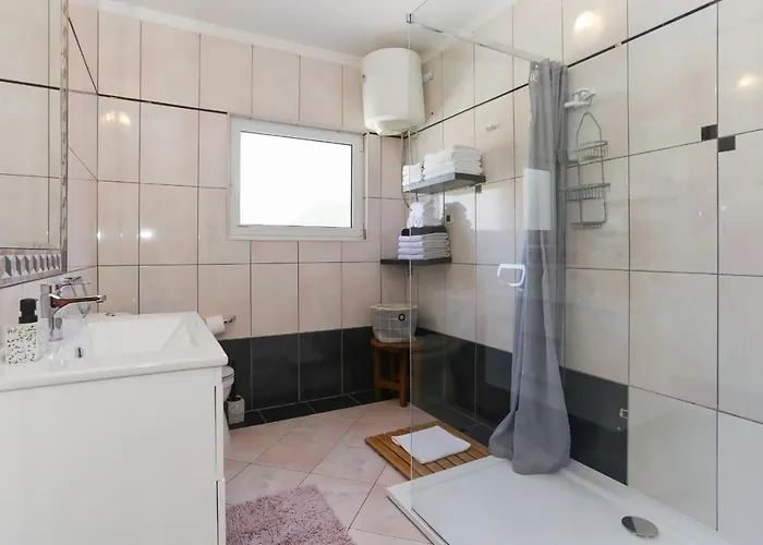 Casa Zorana-alba 公寓 *